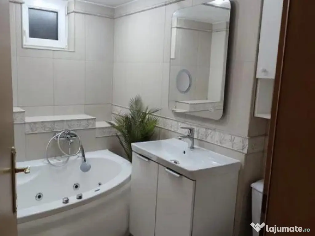 Apartament 3 Camere Zona Centrala