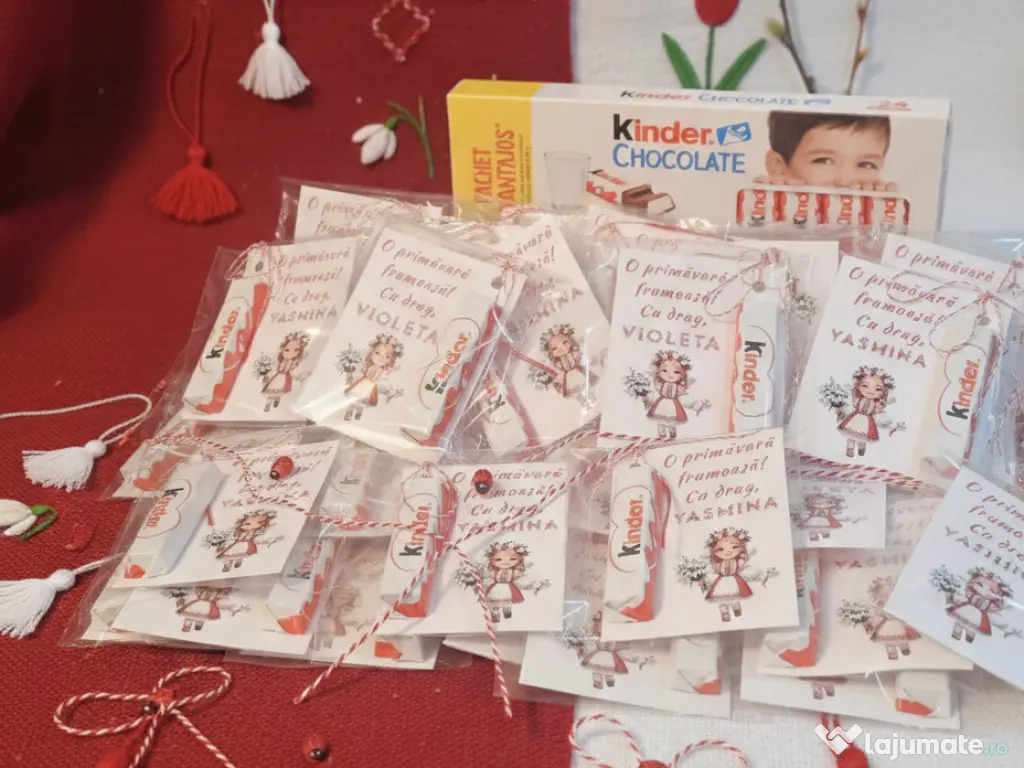 Martisoare personalizate - insigne si magnetice 