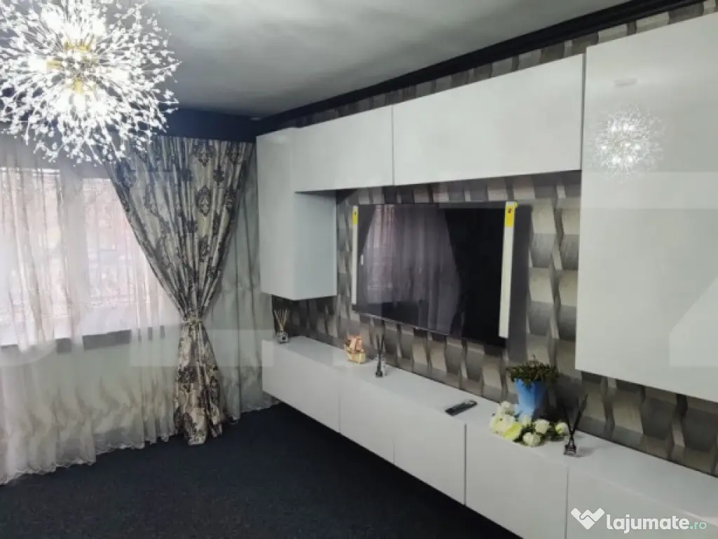 Apartament 3 camere, 73 mp, zona Micro 9 