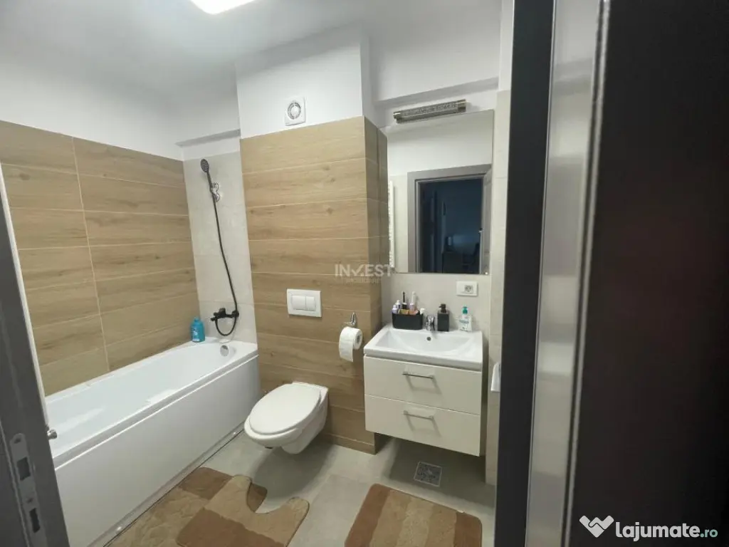 APARTAMENT 3 CAMERE-ETAJ 1-DECOMANDAT 