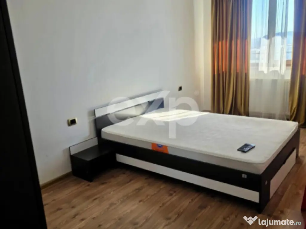 Apartament de închiriat – 4 camere, decomandat – Tracto