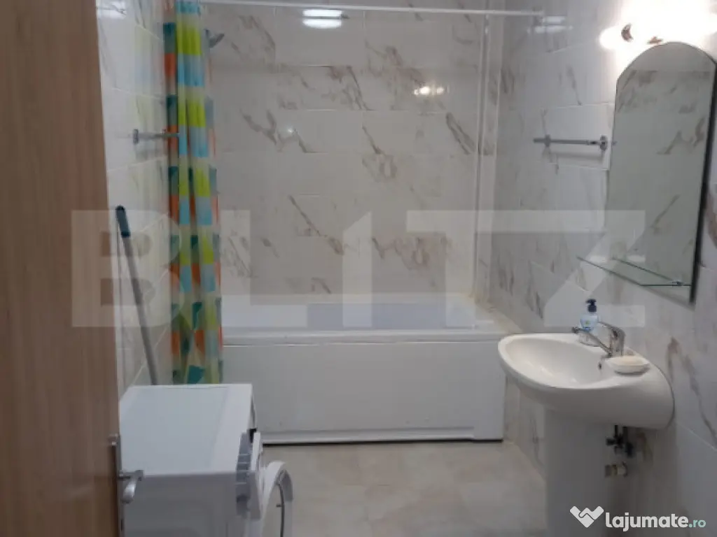 Apartament semidecomandat cu 2 camere, parcare inclusa, zona 