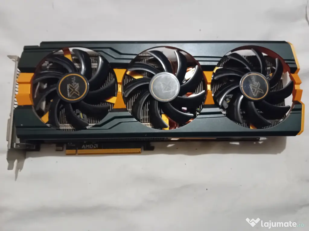 Placa Video AMD Sapphire TRI-X OC 