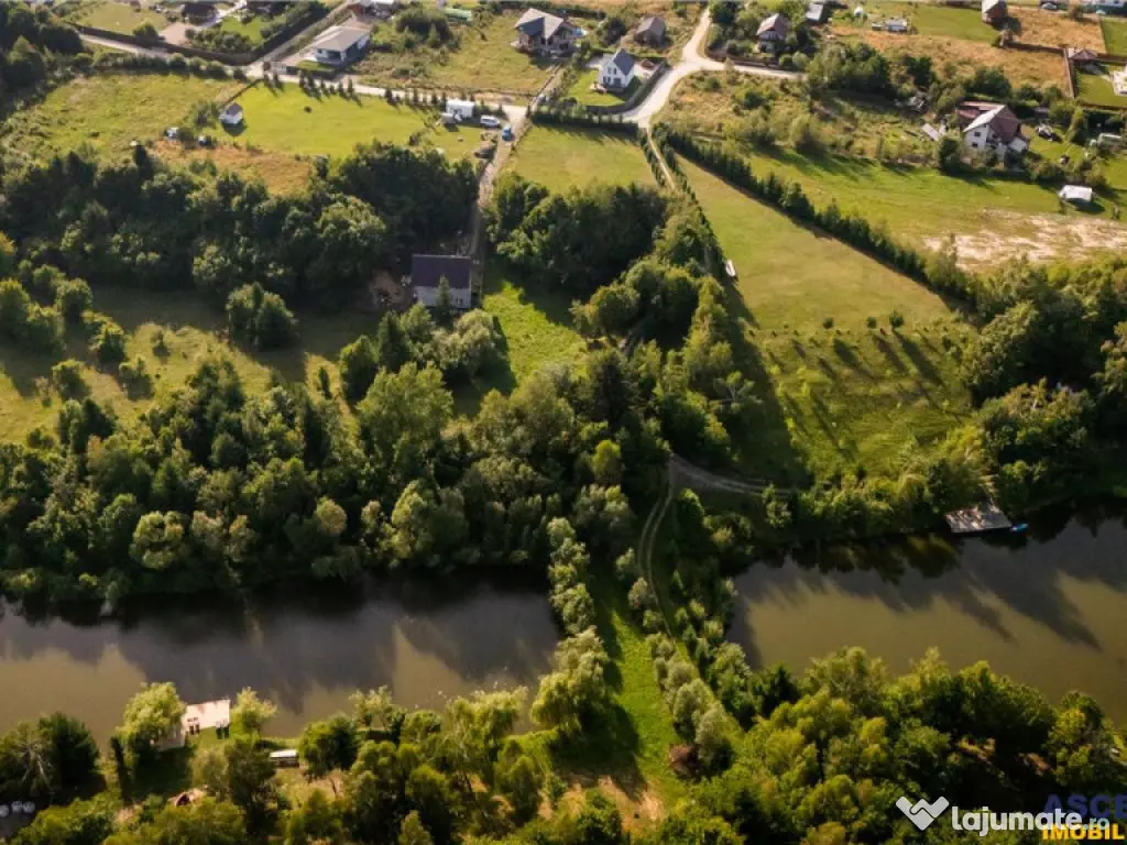 FILM! Oaza paradisiaca cu lac, vedere catre Bucegi, Glajerie 