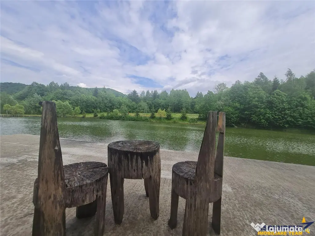 FILM! Oaza paradisiaca cu lac, vedere catre Bucegi, Glajerie 