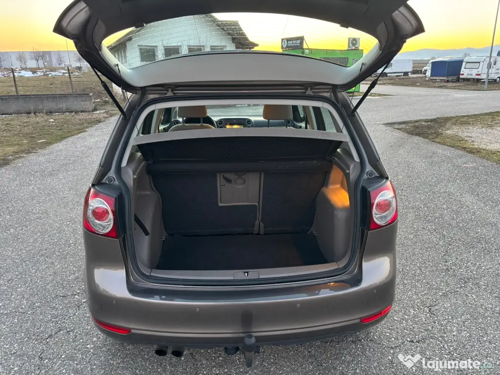 Vw golf 6 Plus 2013 Benzină 1400 cm km 159000 carte Servis 