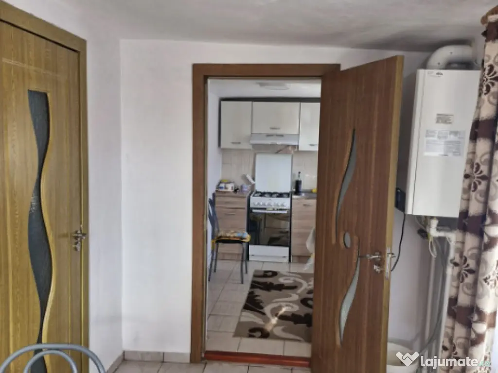 Casă frumoasă - zonă liniștită 