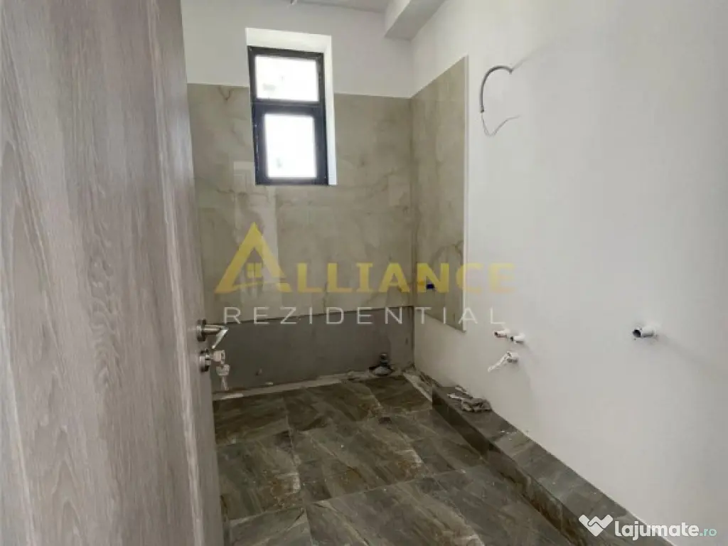 --Casa tip duplex cu 3 camere - STB 440 Piata Sudului