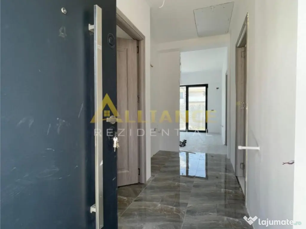 --Casa tip duplex cu 3 camere - STB 440 Piata Sudului