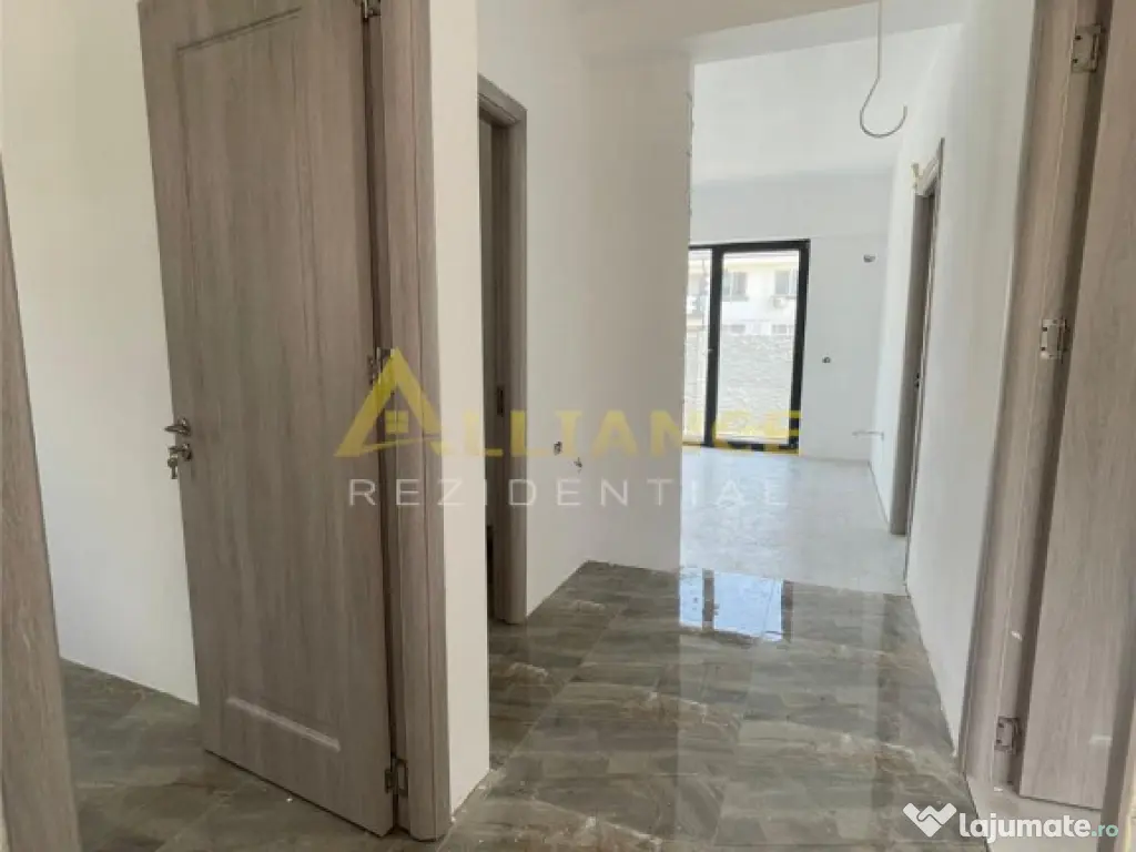 --Casa tip duplex cu 3 camere - STB 440 Piata Sudului