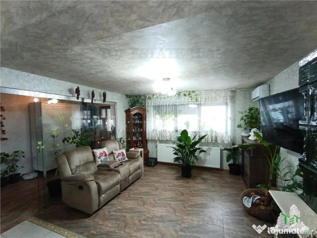 Casa moderna cu 3 camere pe parter cu toate utilitatile incl 