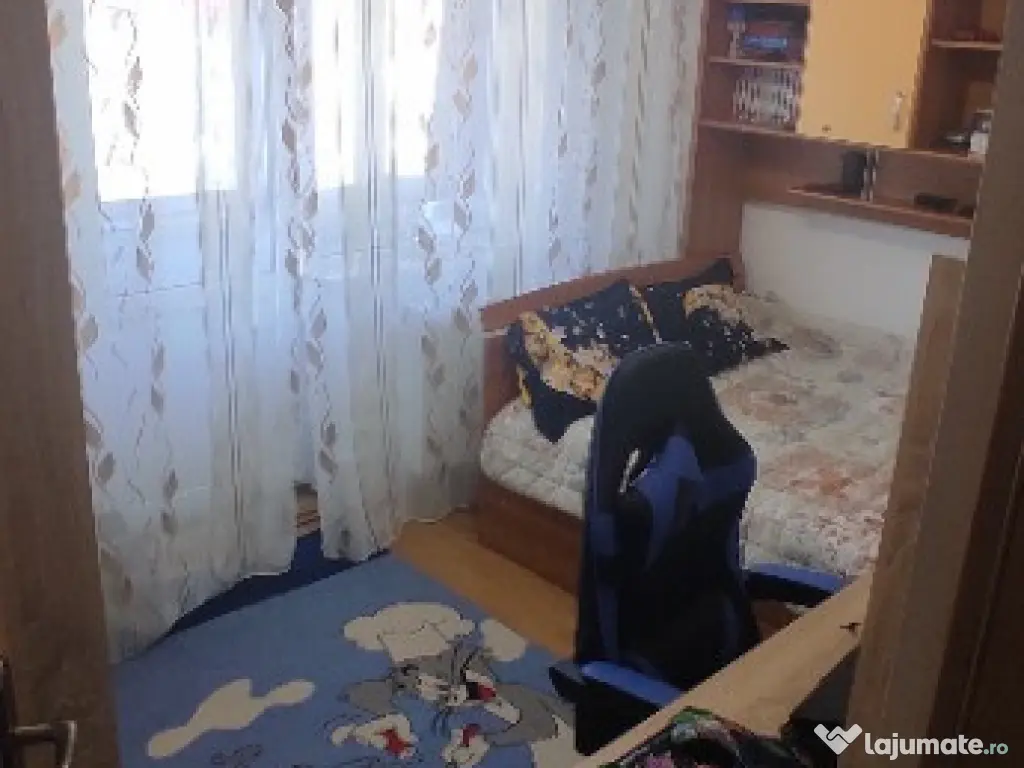 Apartament 3 camere in Cornetu centru 