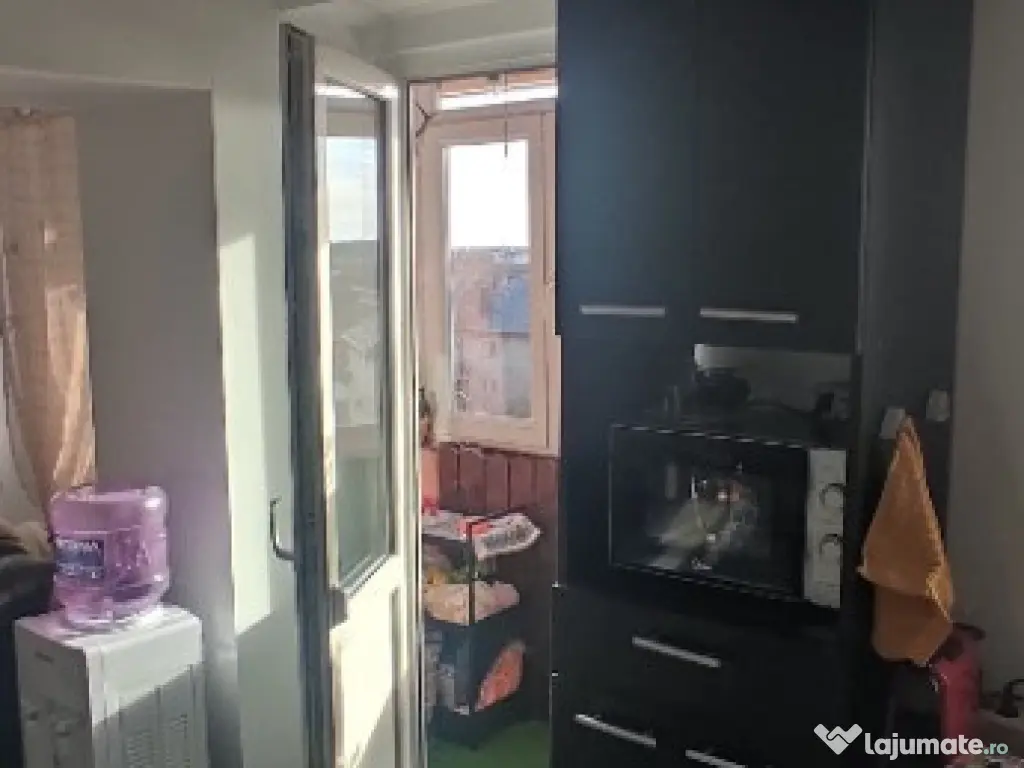 Apartament 3 camere in Cornetu centru 