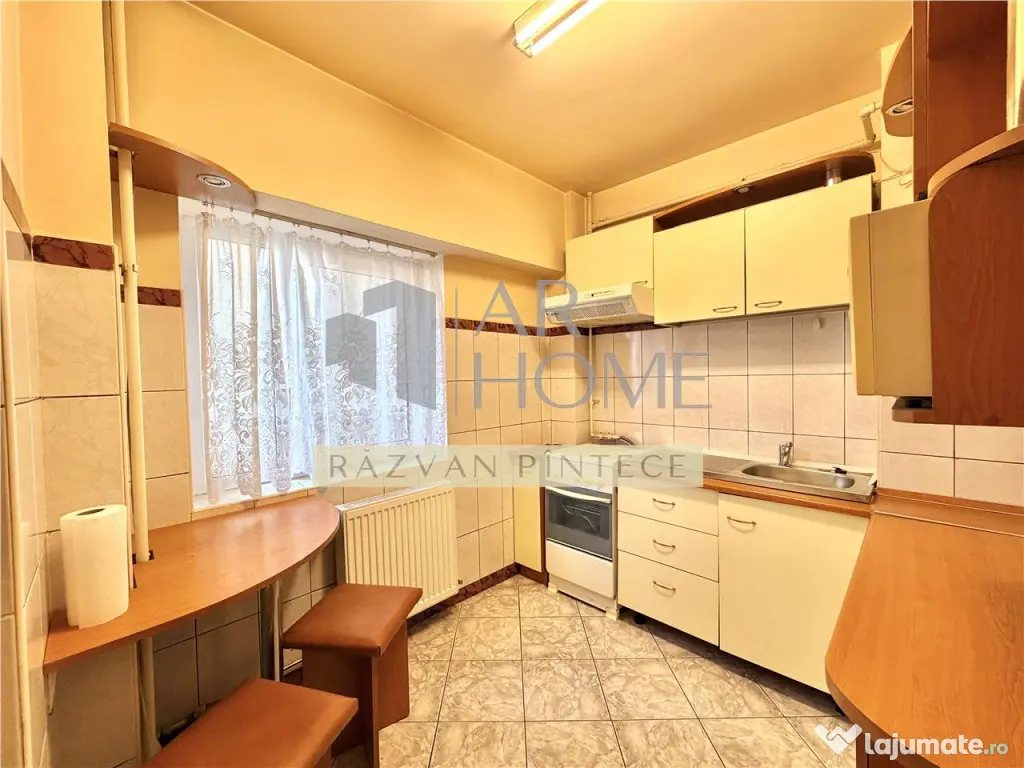Garsoniera dubla ultracentral Palatul de Justitie Ploiesti