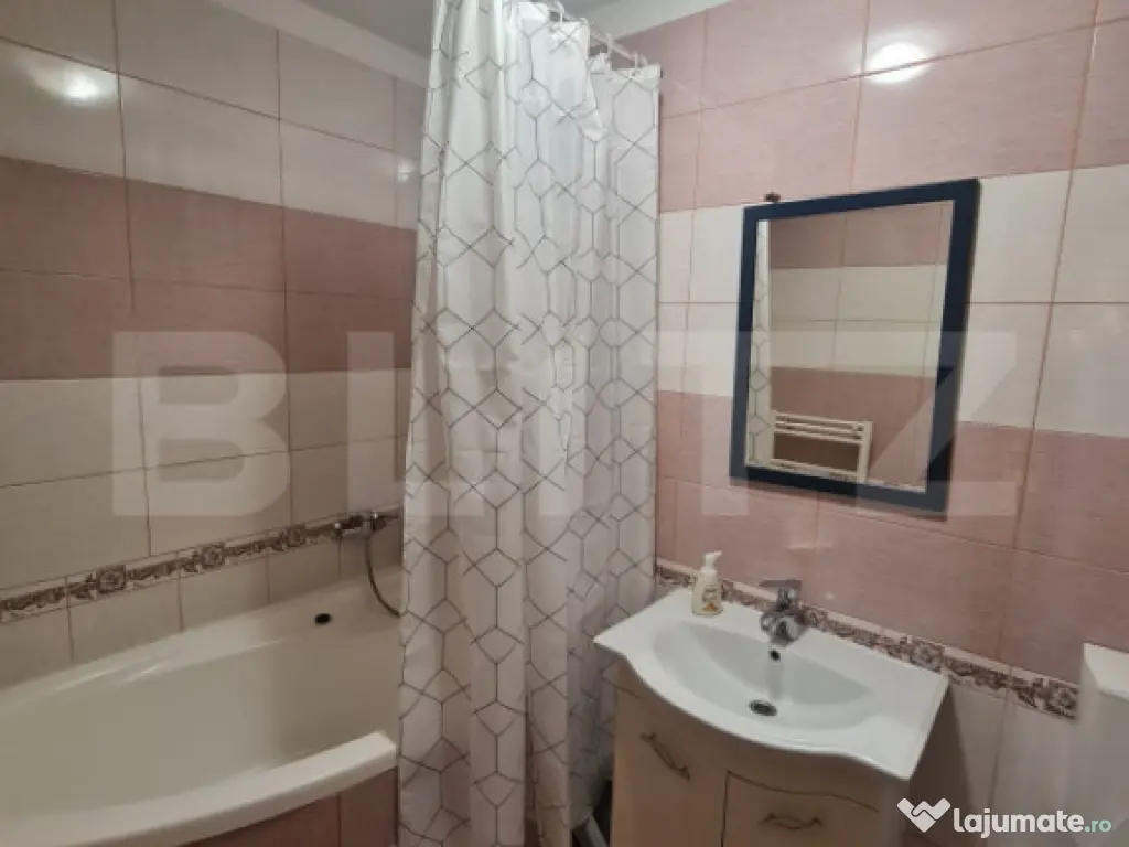 Apartament cu 3 camere, 64 mp utili, mobilat si utilat, parc 