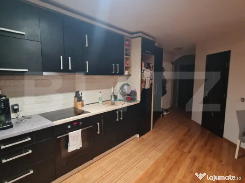 Apartament cu 3 camere, 64 mp utili, mobilat si utilat, parc 