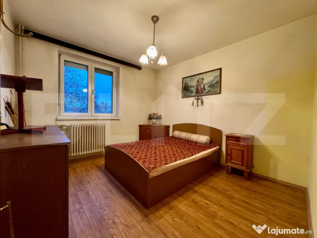 Apartament 3 camere, etaj 3 - zonă Rogerius