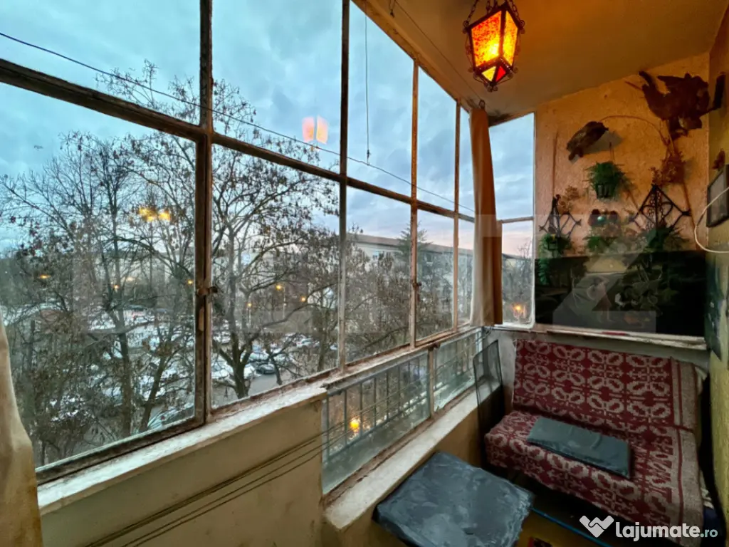 Apartament 3 camere, etaj 3 - zonă Rogerius