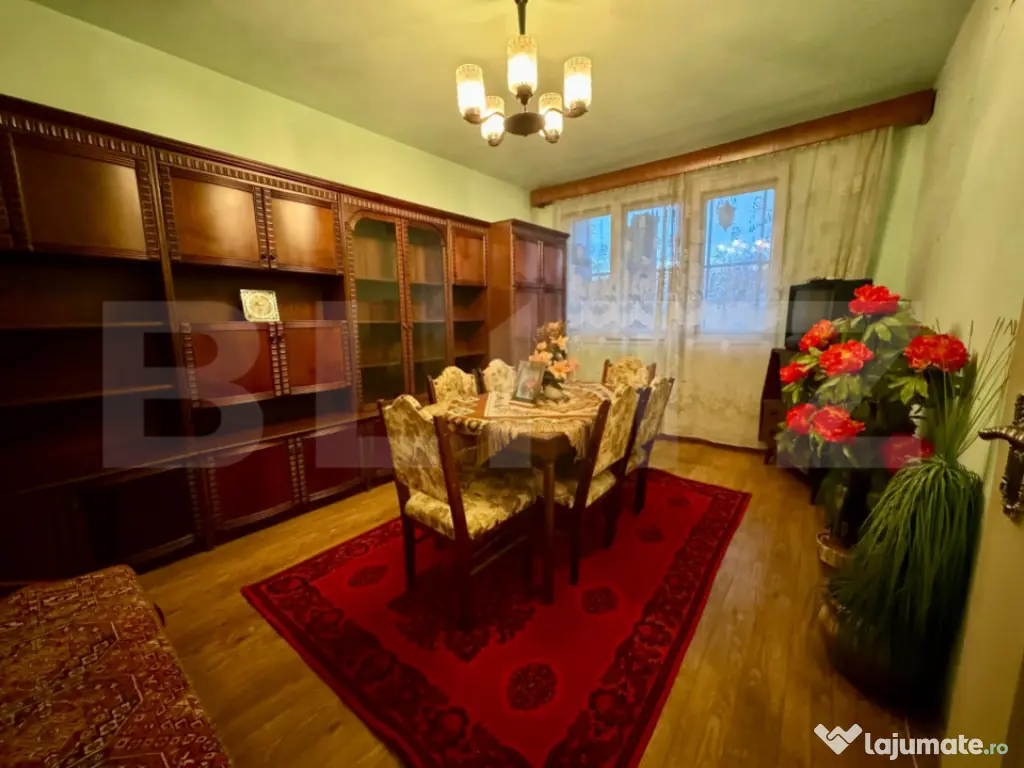 Apartament 3 camere, etaj 3 - zonă Rogerius