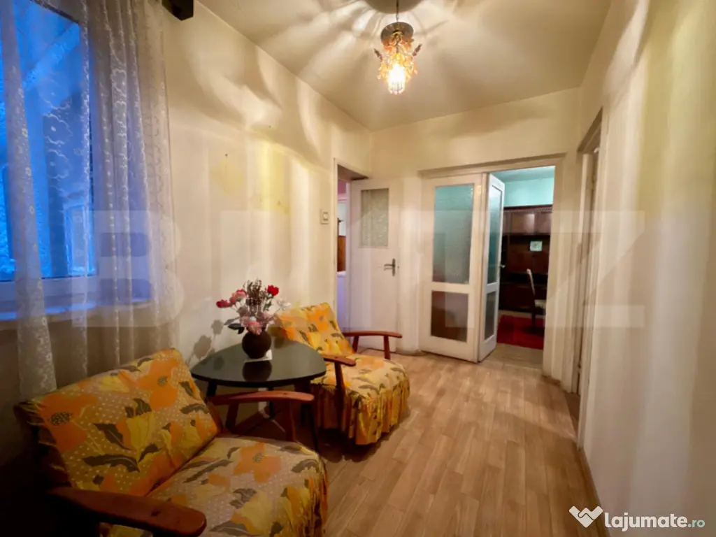 Apartament 3 camere, etaj 3 - zonă Rogerius