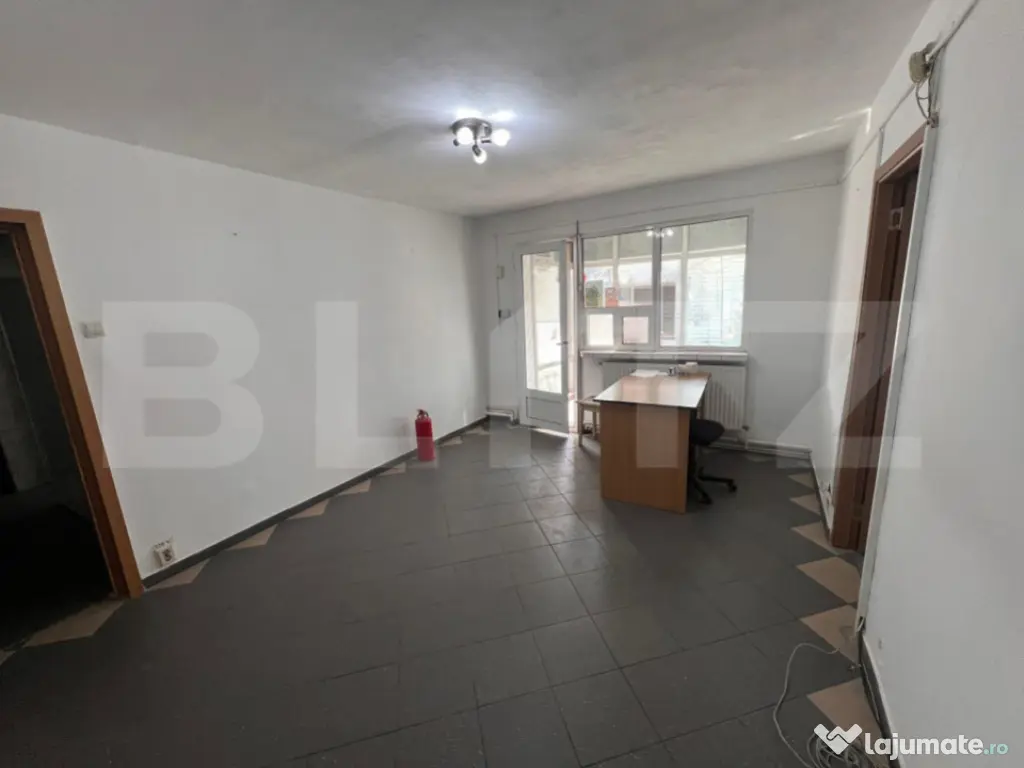 Spatiu comercial, 80 mp, zona Segarcea, Craiovița