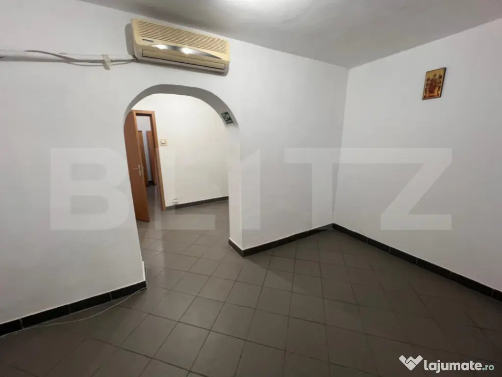 Spatiu comercial, 80 mp, zona Segarcea, Craiovița