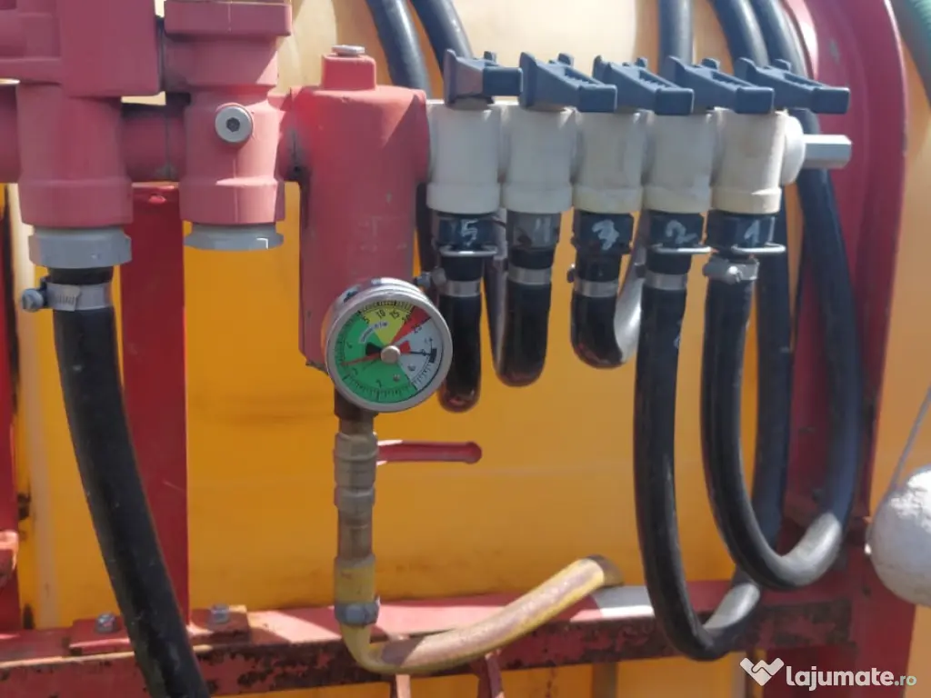 Vand statie de erbicidat 