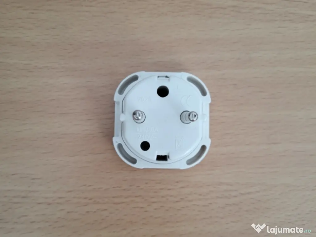 Adaptor priza UK
