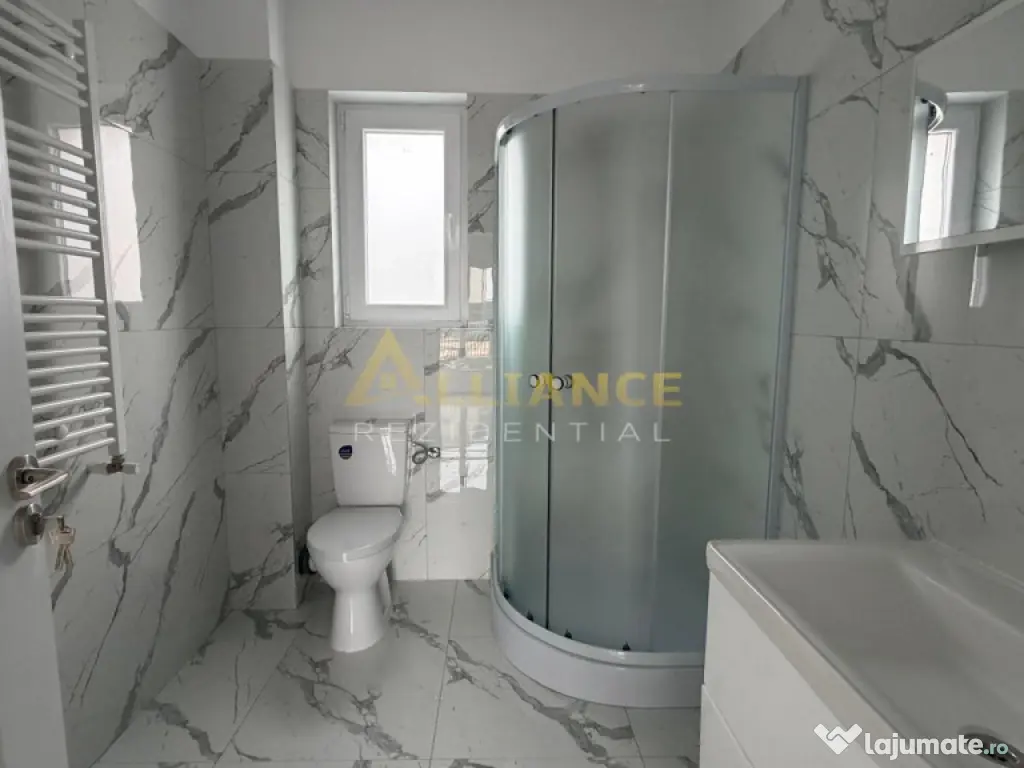 5 camere || strada asfaltata || gata de mutare 