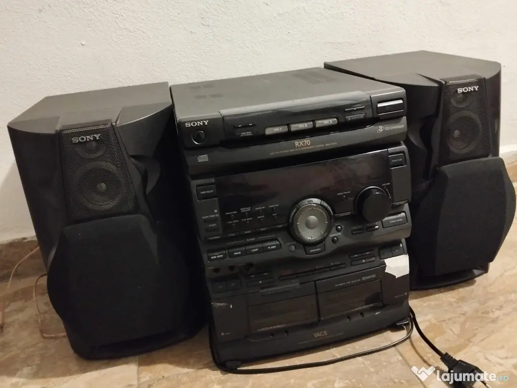 Vând combină muzică xr 70 sony 115w 