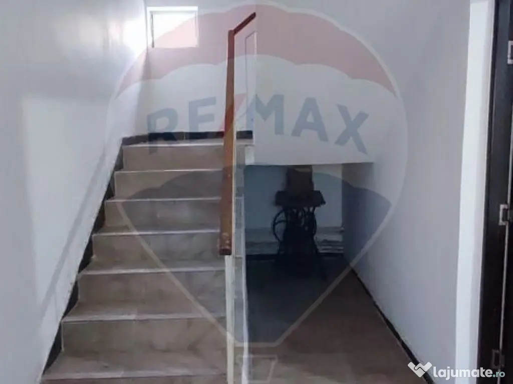 CASĂ DE VÂNZARE cu spatiu comercial in Baia Mare 