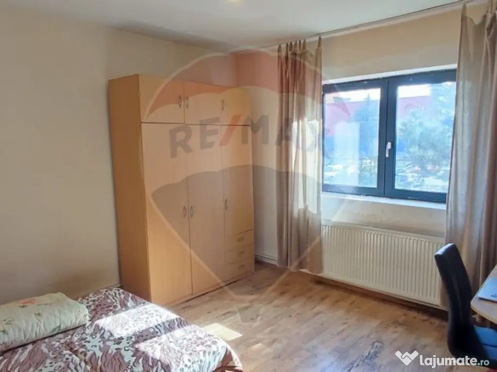 CASĂ DE VÂNZARE cu spatiu comercial in Baia Mare 