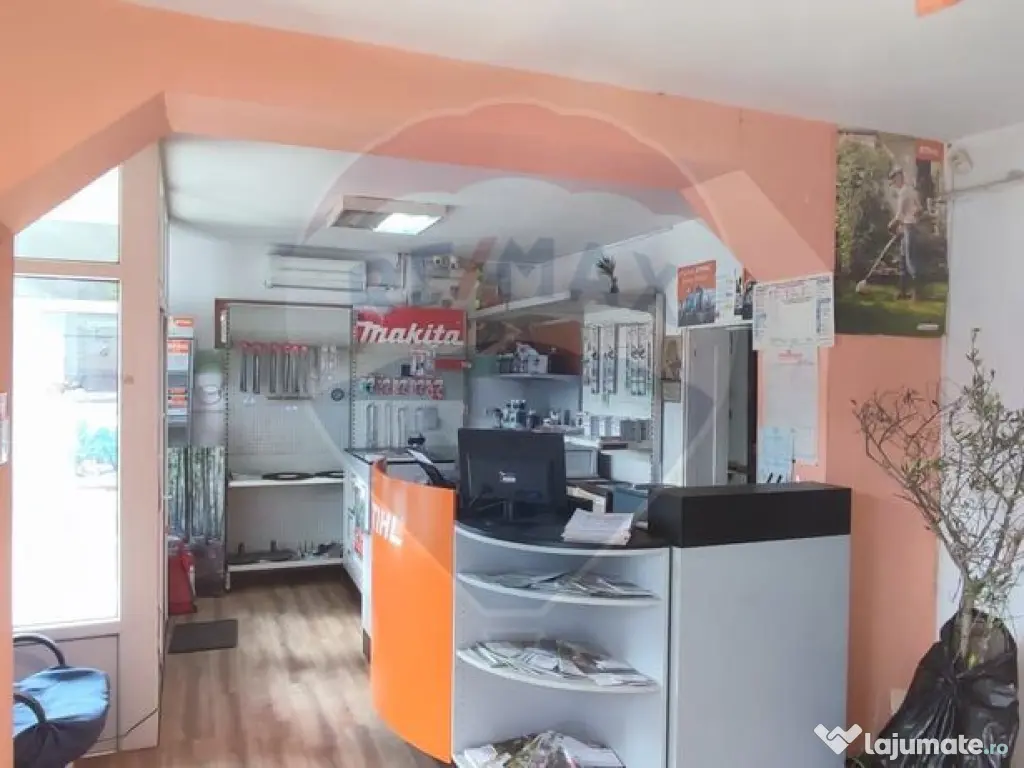 CASĂ DE VÂNZARE cu spatiu comercial in Baia Mare 