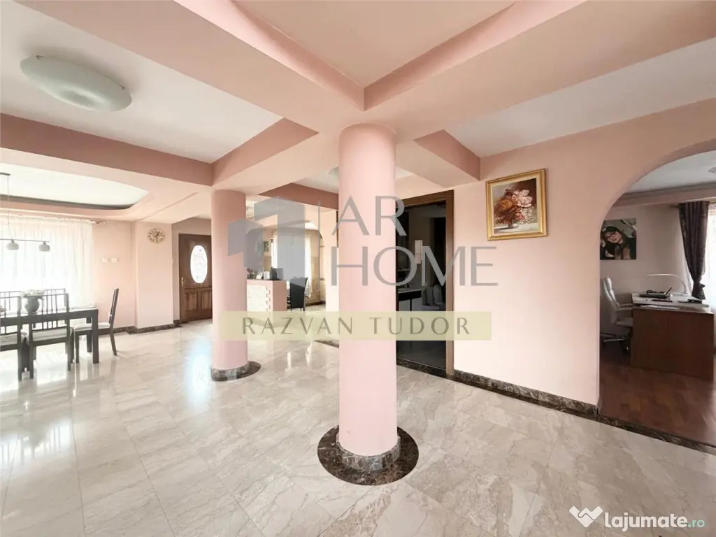 Casa 5 camere mansarda , cu garaj , beci , Ploiesti , cent 