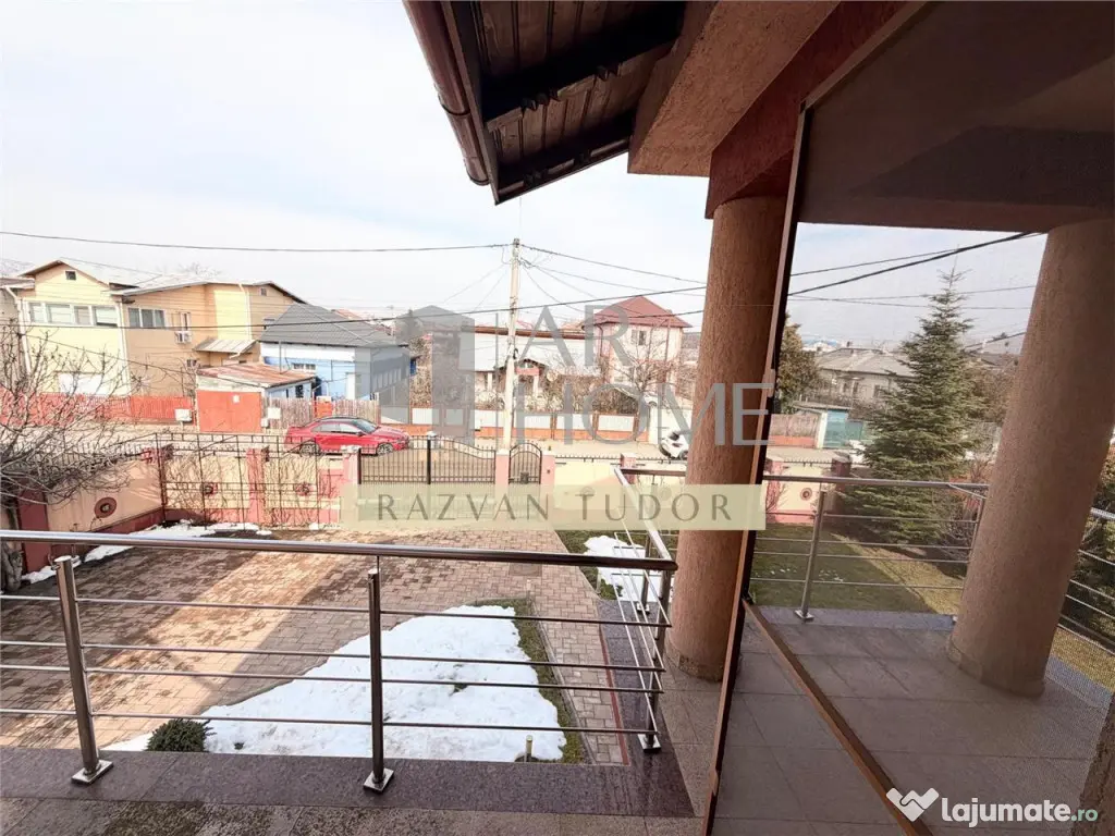 Casa 5 camere mansarda , cu garaj , beci , Ploiesti , cent 