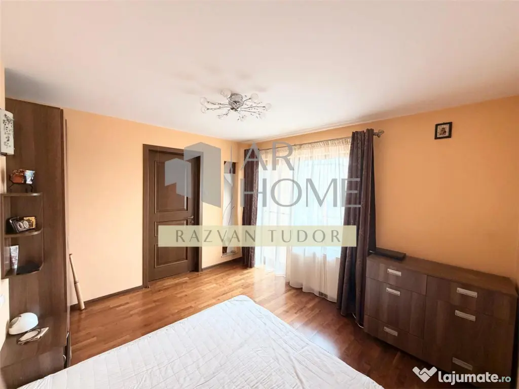 Casa 6 camere mansarda , cu garaj , beci , Ploiesti , cent 