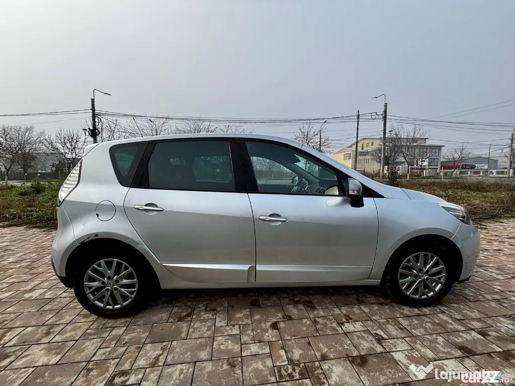 Renault scenic megane, decembrie 2013, manuală, 1.5 dci sl limite 
