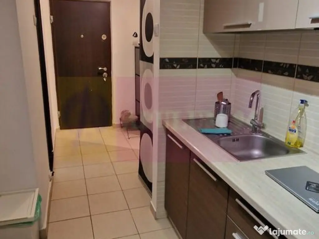 Garsoniera, 40mp, Metrou Brancoveanu și Parcul Tineretului 