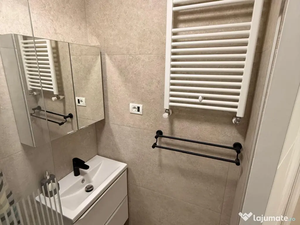 Prima inchiriere! Garsoniera complet renovata Focsani centru. 