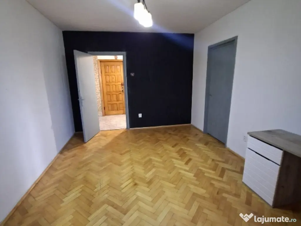 Inchiriez apartament in Tatarasi 