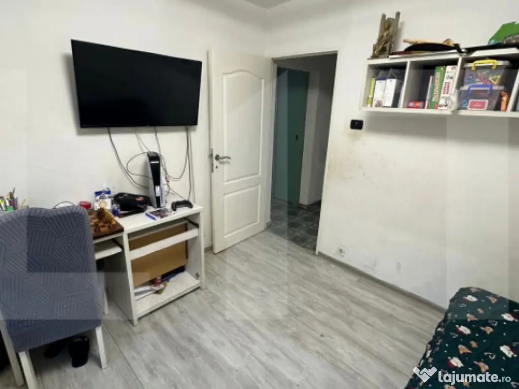 Apartament cu 3 camere, 96 mp, zona Micalaca 
