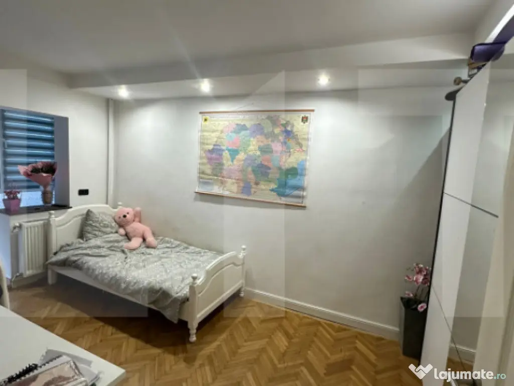 Apartament cu 3 camere, 96 mp, zona Micalaca 