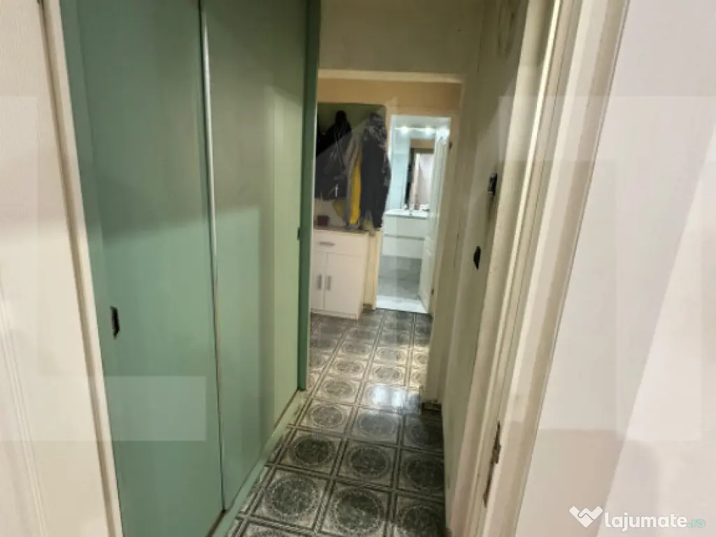 Apartament cu 3 camere, 96 mp, zona Micalaca 