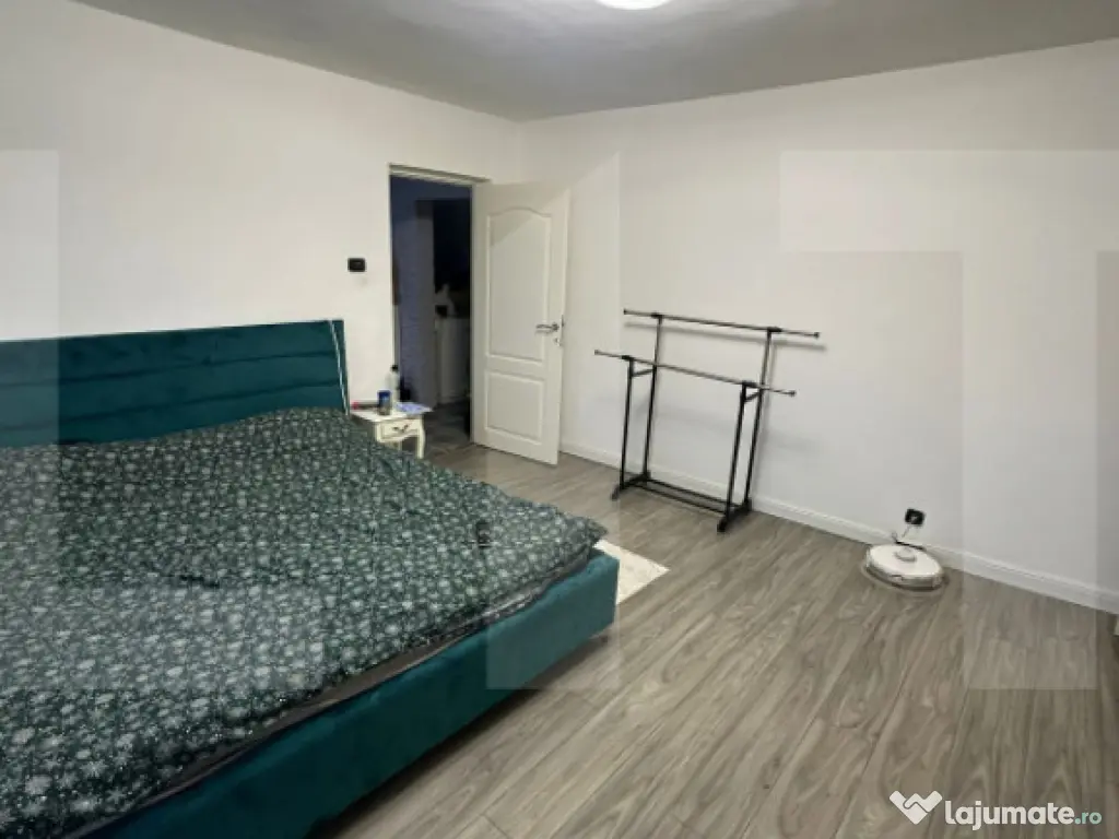 Apartament cu 3 camere, 96 mp, zona Micalaca 