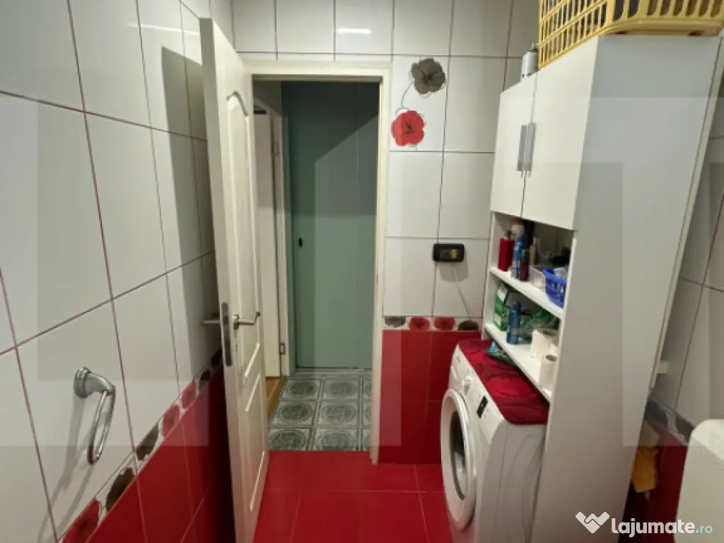 Apartament cu 3 camere, 96 mp, zona Micalaca 