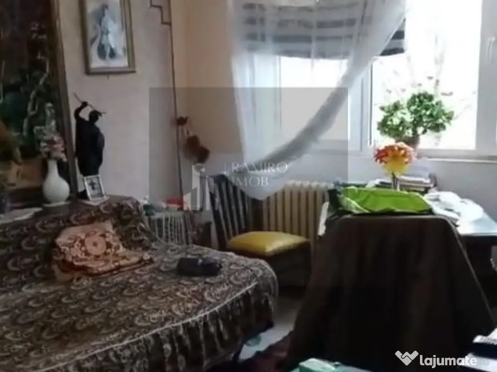 3 camere 5 min 1 DECEMBRIE 1918 DE RENOVAT 