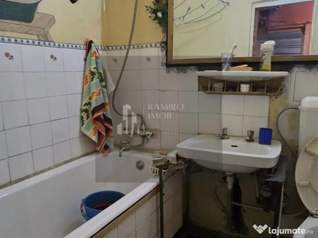 3 camere 5 minute METROU 1 DECEMBRIE 1918 DE RENOVAT 