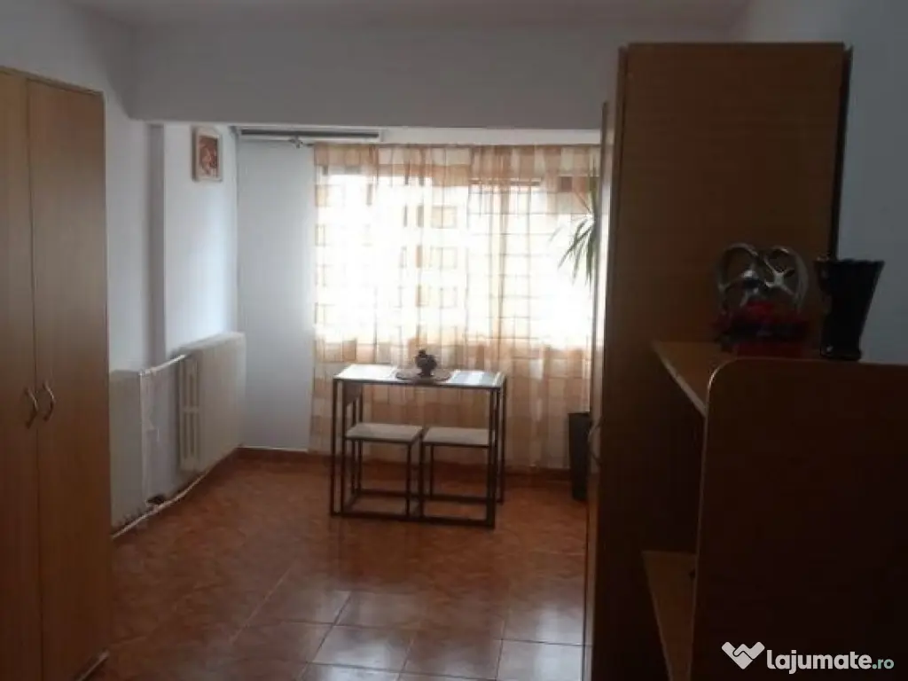 Capitol, garsoniera, 28mp, mobilata, inchirieri Constanta 