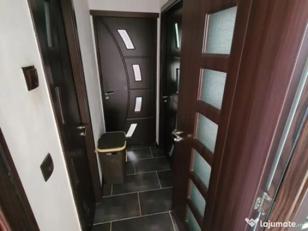 Apartament 3 camere, zona ITC – vizavi de Scoala 27, mo... 