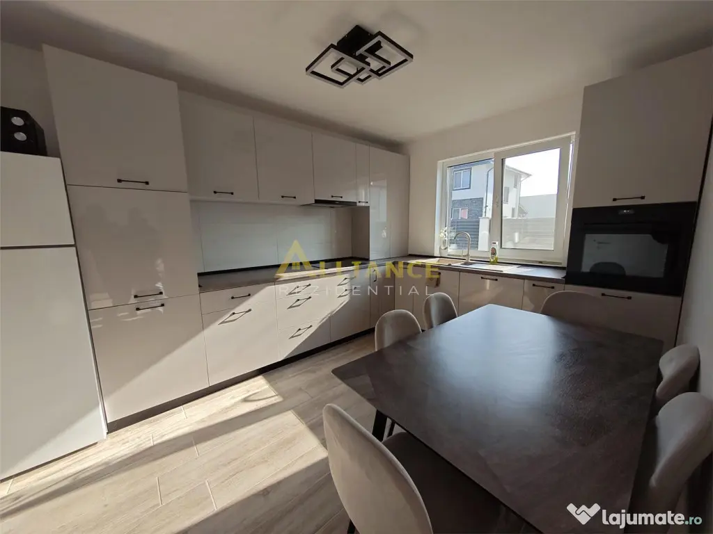 Casa 4 camere | Strada Aviatorilor | Partial mobilata 